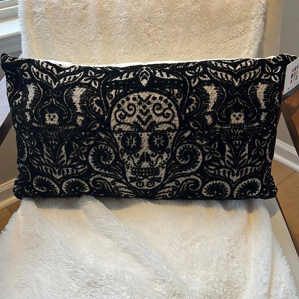 Novogratz New Gothic Glamour Skull Skeleton Chenille 14x24” Chenille Pillow NWT